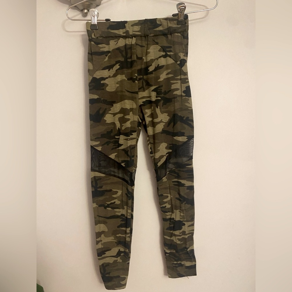 Girl’s SHEIN Leggings